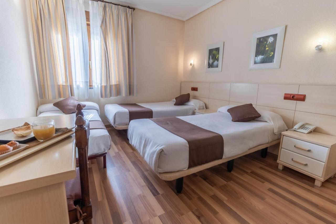 Hostal Rural El Cano By Vivere Stays Alpedrete Exterior photo