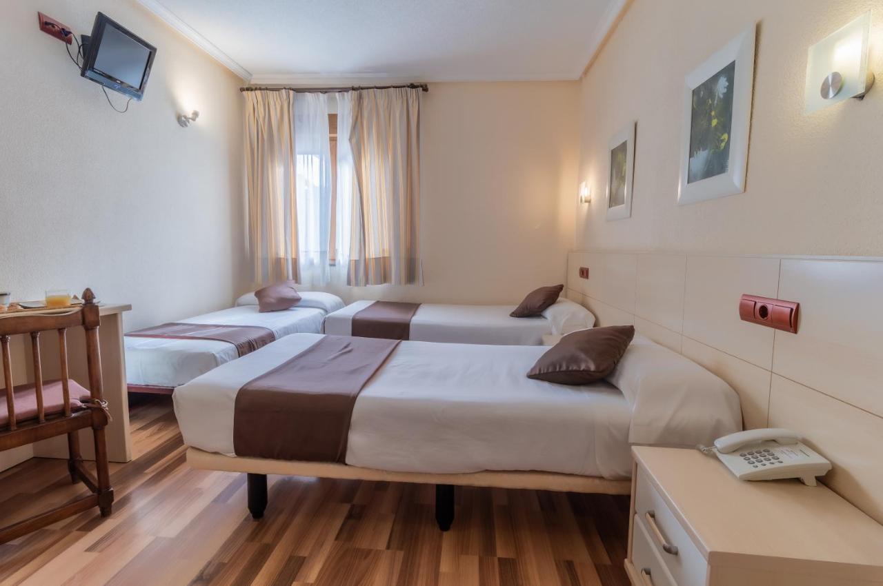 Hostal Rural El Cano By Vivere Stays Alpedrete Exterior photo