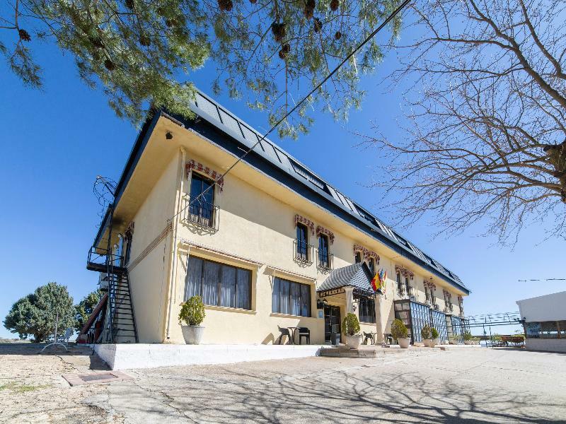 Hostal Rural El Cano By Vivere Stays Alpedrete Exterior photo