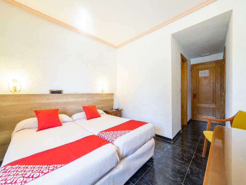 Hostal Rural El Cano By Vivere Stays Alpedrete Exterior photo