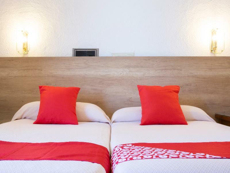 Hostal Rural El Cano By Vivere Stays Alpedrete Exterior photo